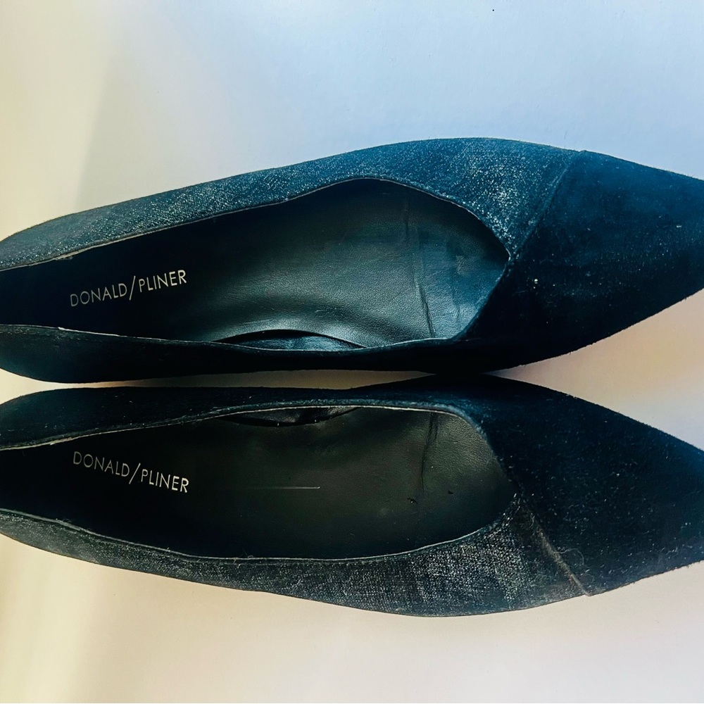 Donald J. Pliner Women's Elegant Black Loafers